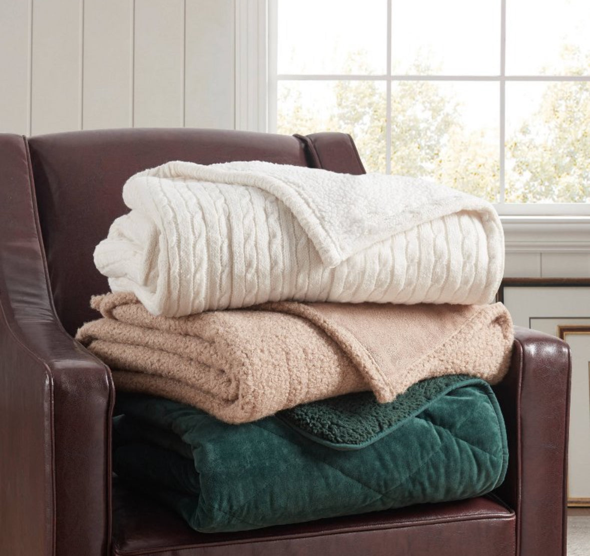 Brookstone 50”x60” Sweater Knit Throw Blanket, New