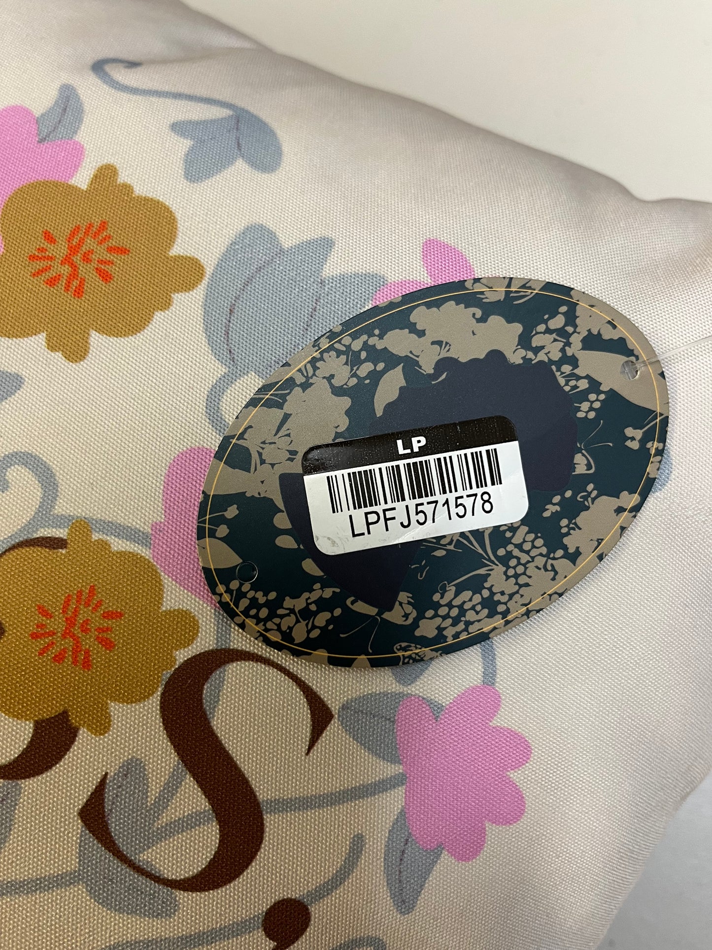 Izzy & Liv Bridgerton Flawless 18"x18" Throw Pillow, New