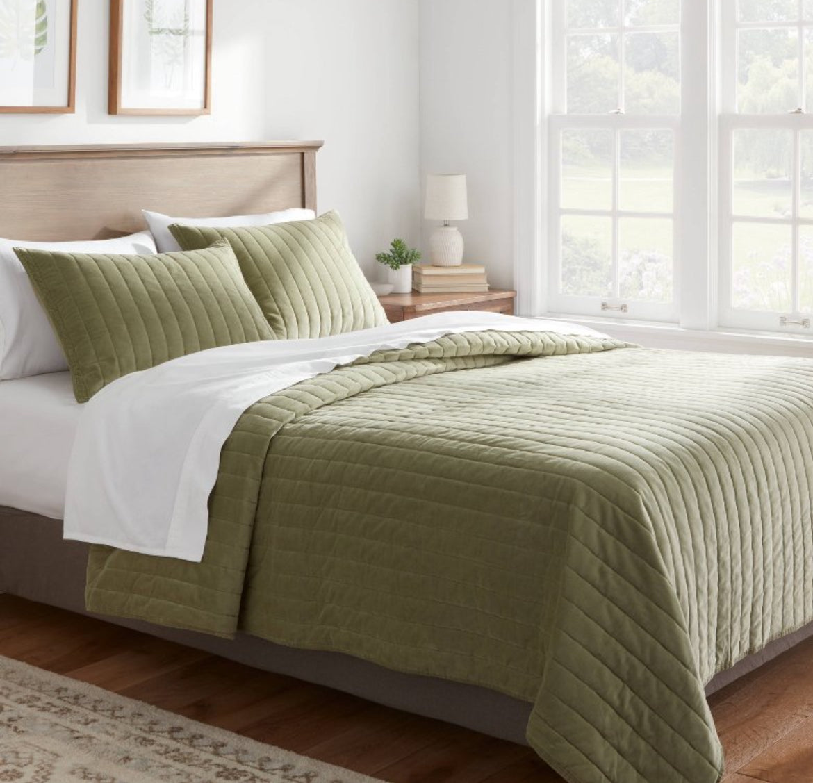 Threshold Full/Queen Channel Stitch Velvet Quilt, New