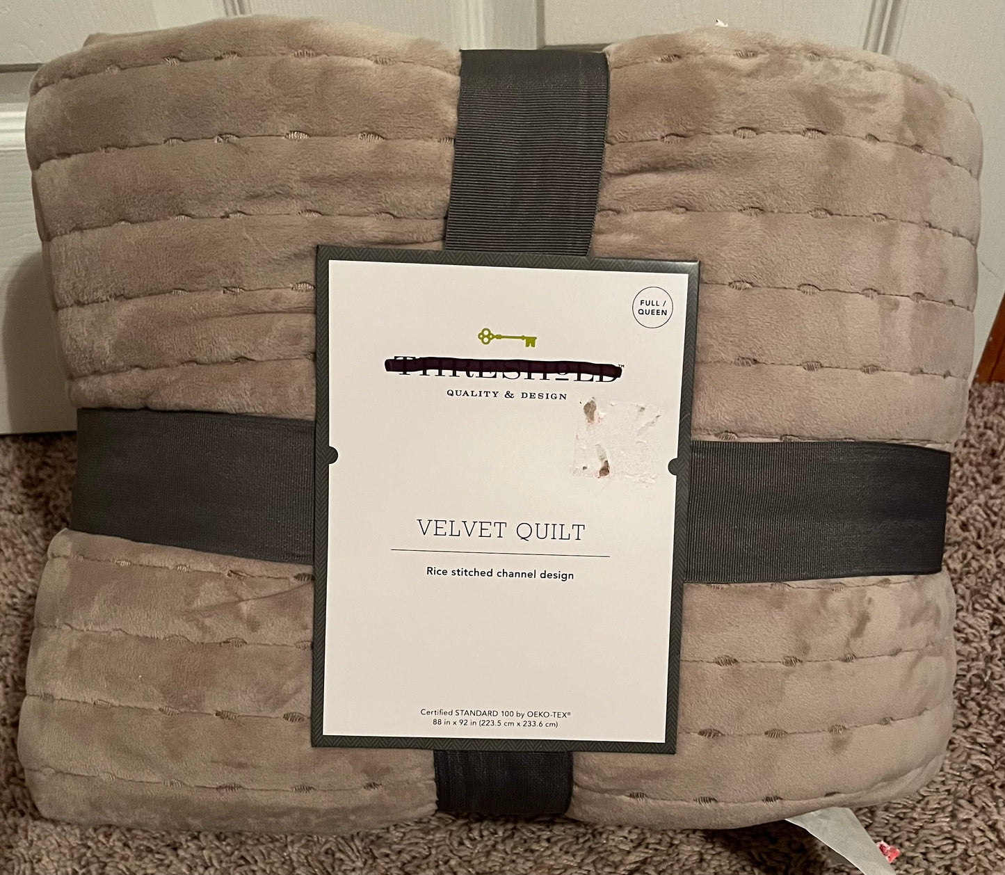 Threshold Full/Queen Matte Velvet Quilt, New