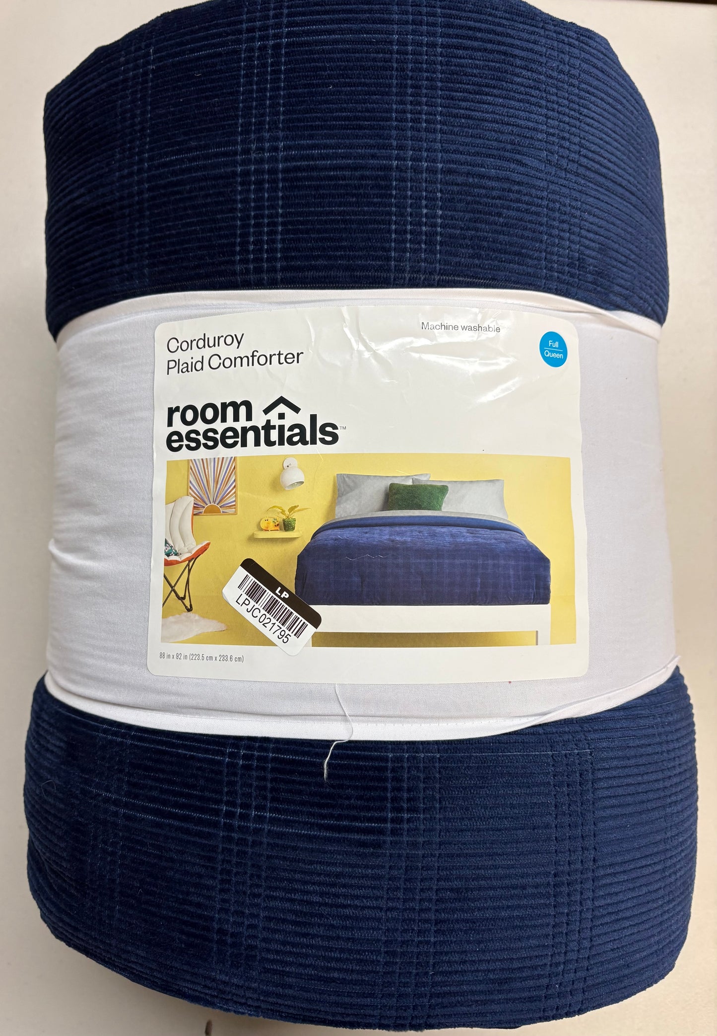 Room Essentials Full/Queen Corduroy Plaid Quilt, New