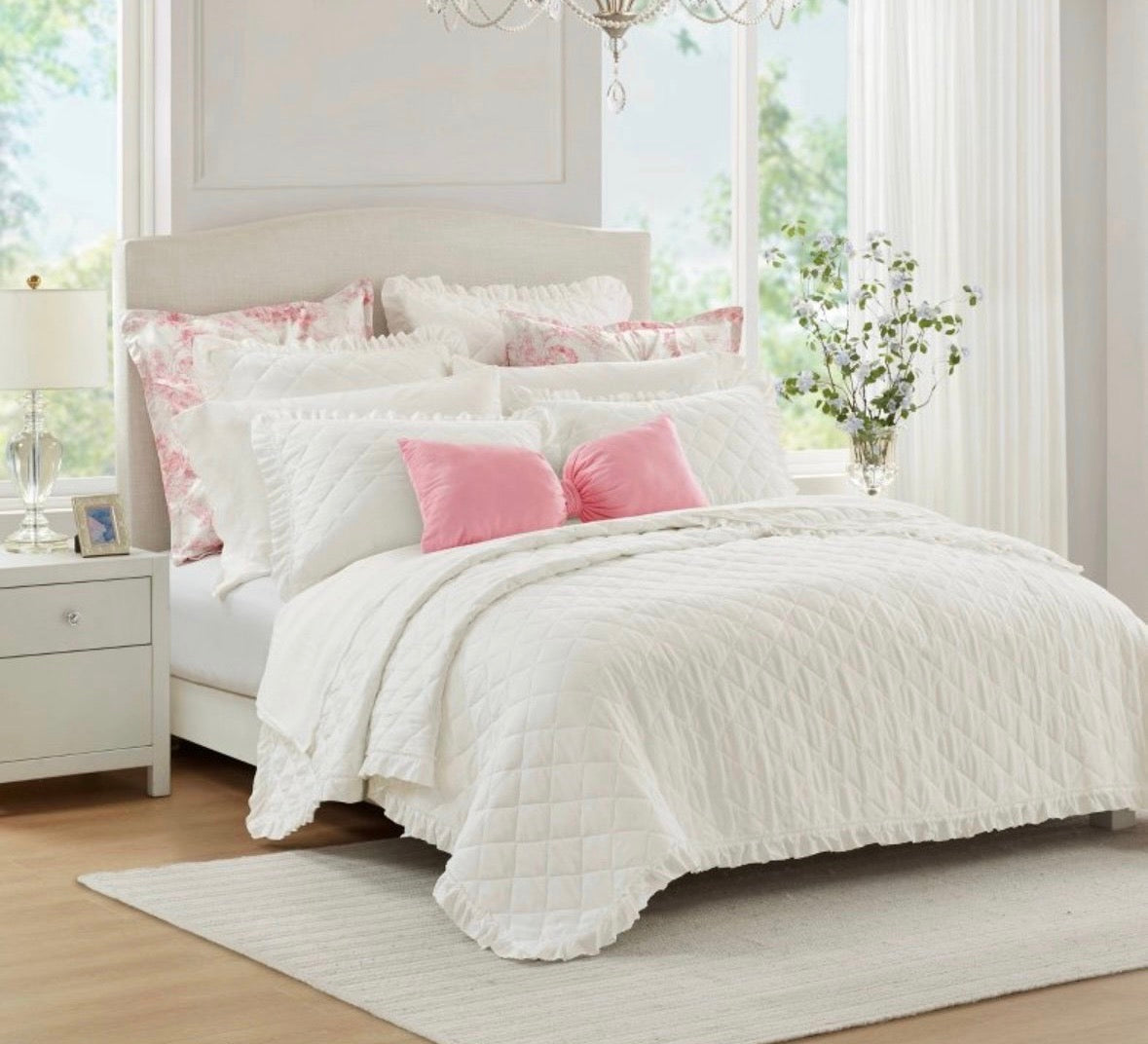 Armoire Collection Full/Queen Ruffle Quilt, New