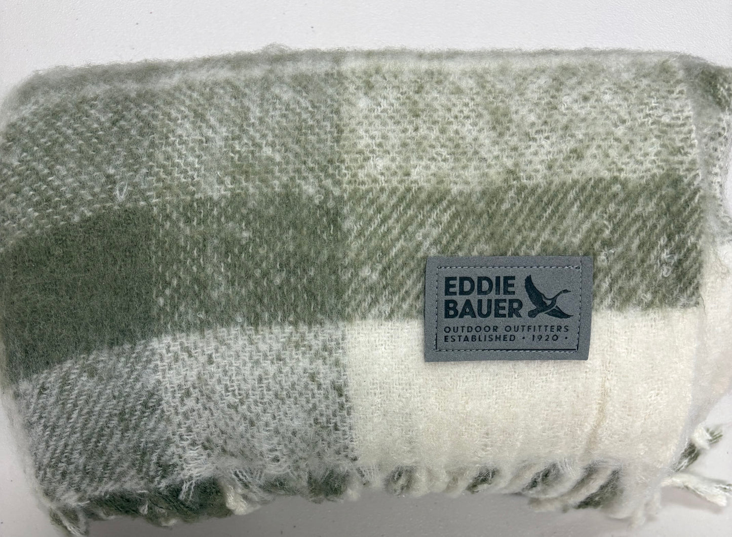 Eddie Bauer 50”x60” Hearthstone Plaid Throw Blanket, New