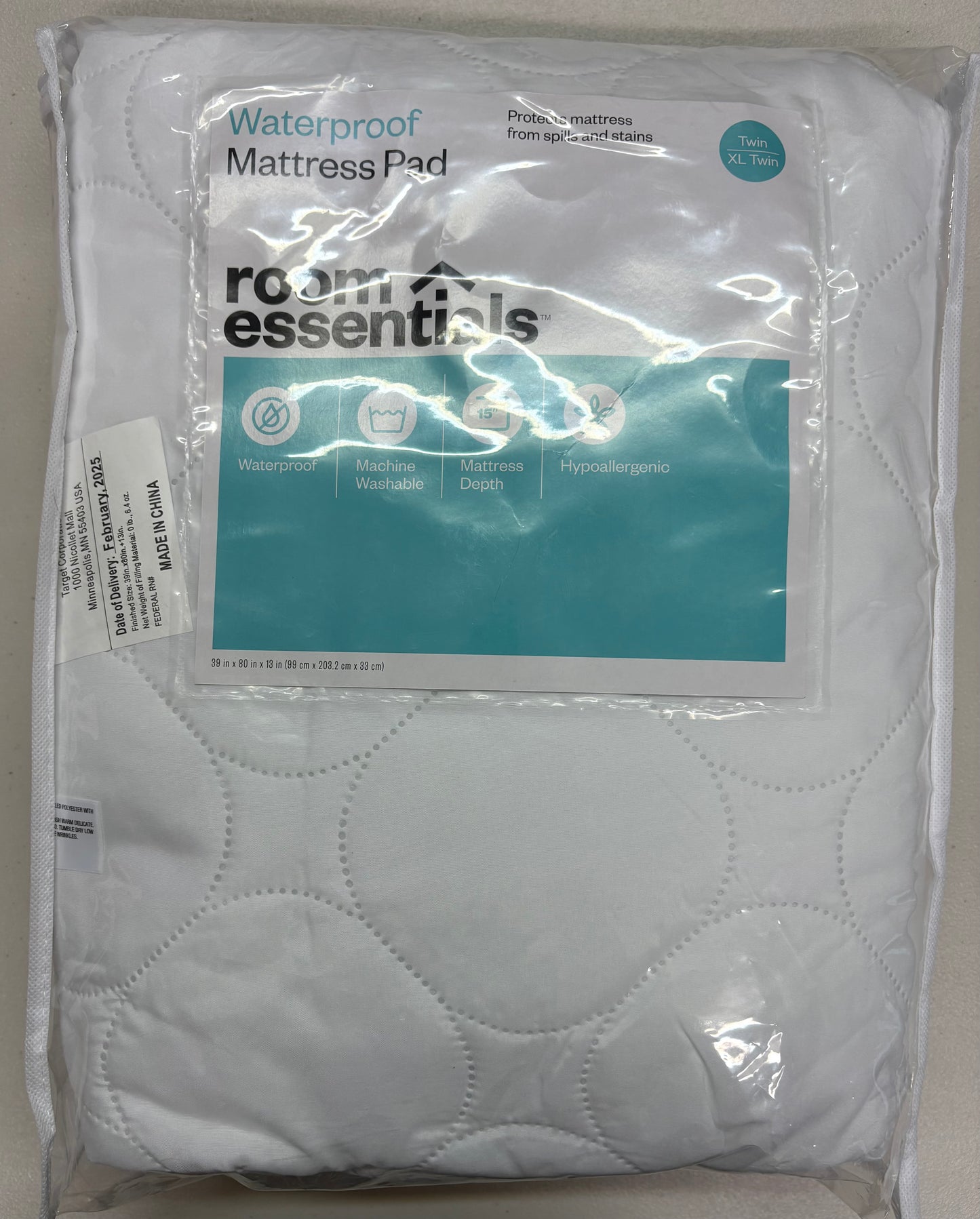 Room Essentials Twin/XL Twin Bedding Bundle, New