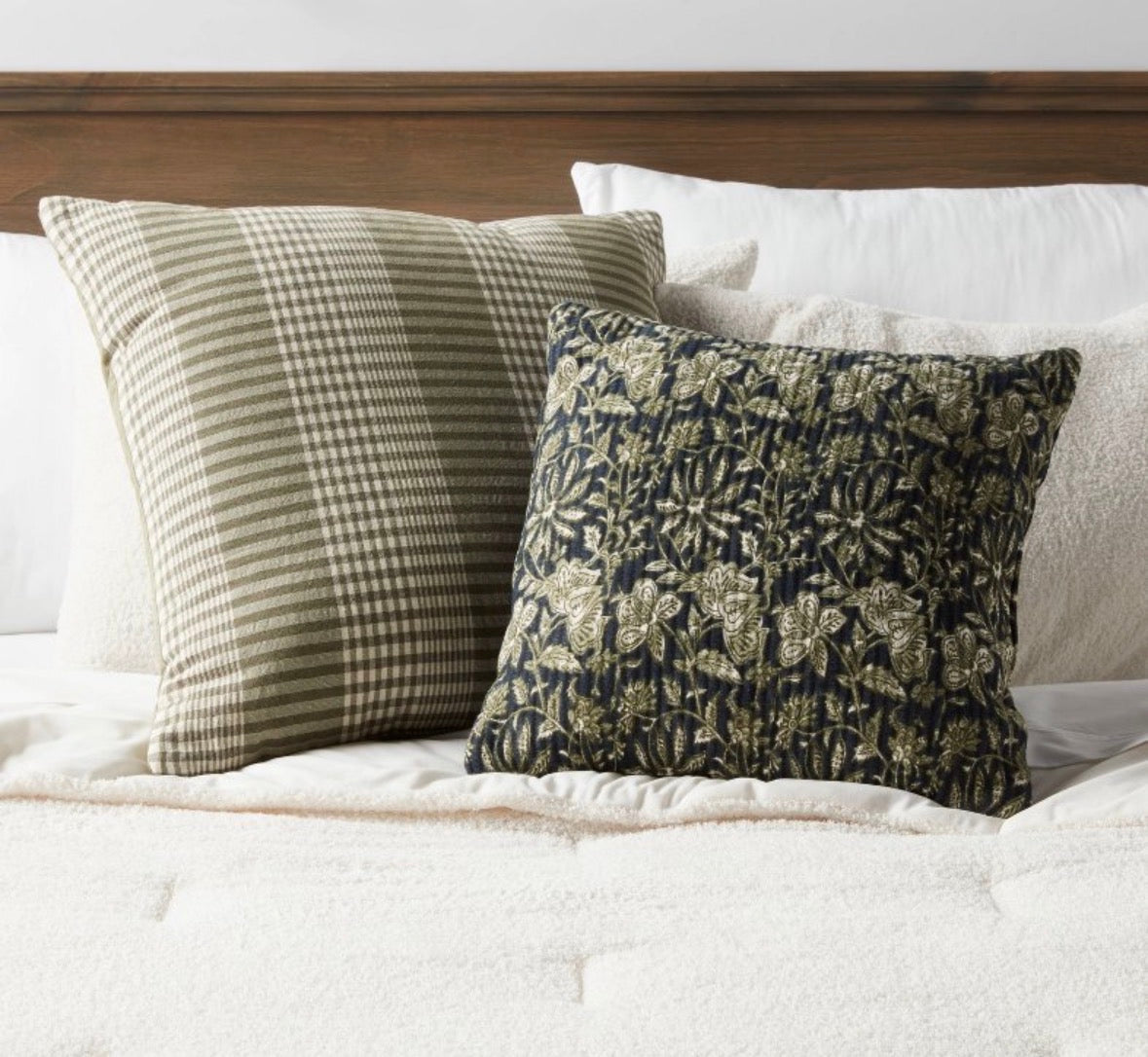 Threshold 18”x18” Double Cloth Floral Throw Pillow Set, New