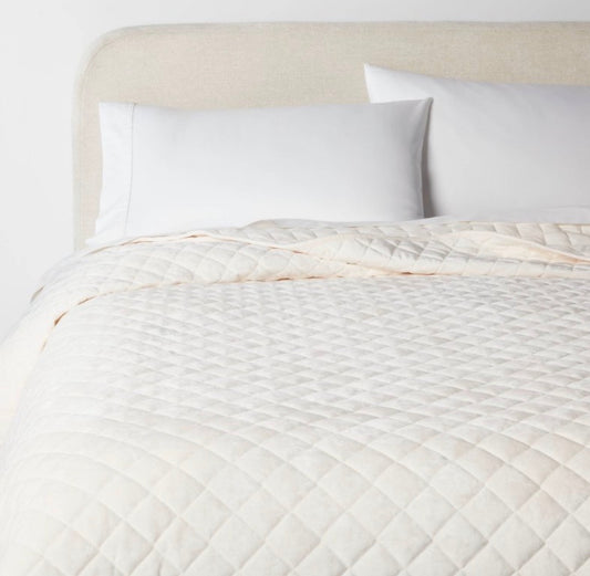 Threshold Full/Queen Luxe Velvet Quilt, New