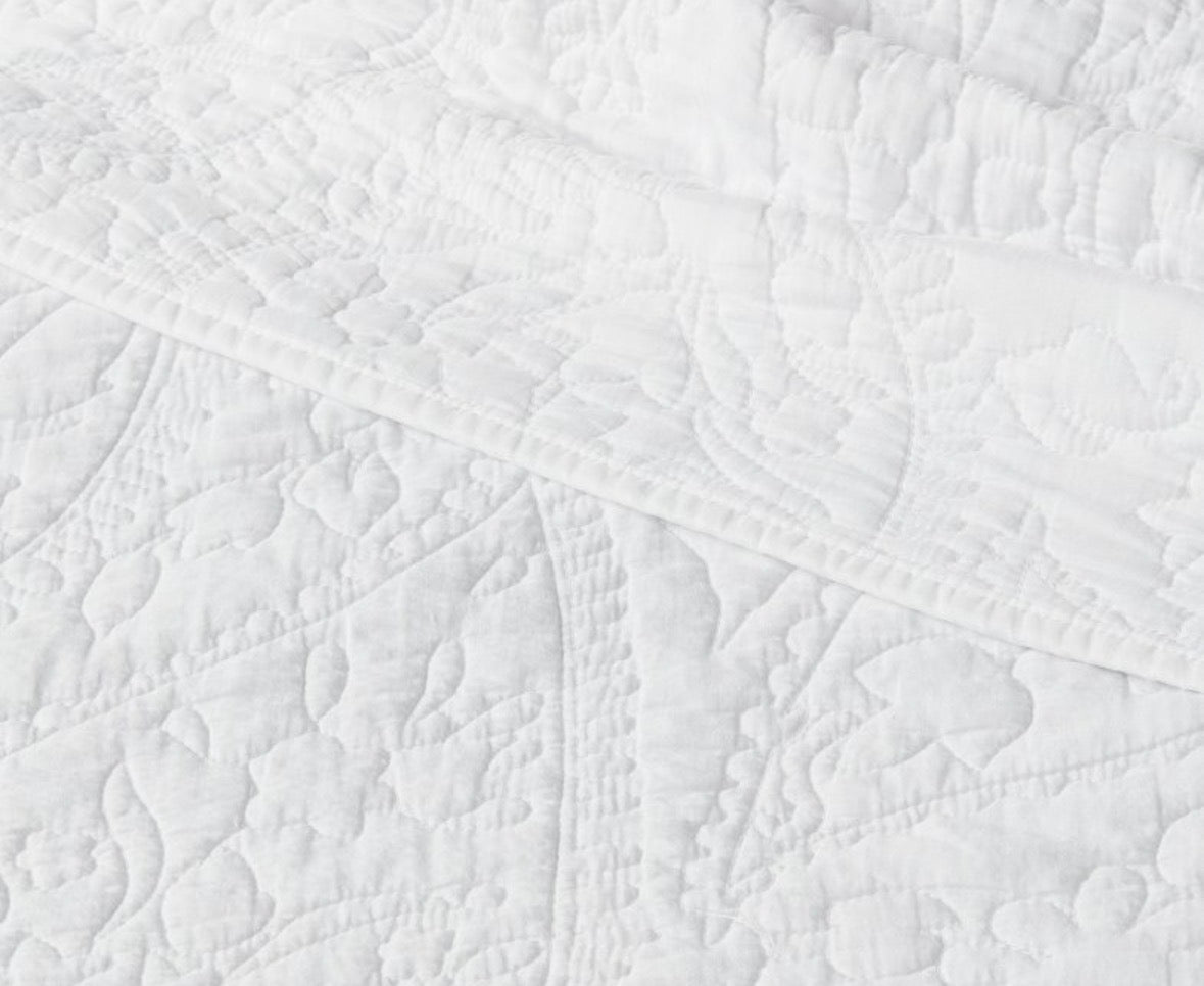 Threshold Full/Queen Garment Washed Paisley Quilt, New