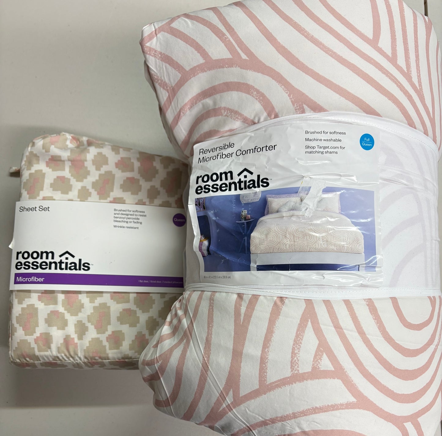 Room Essentials Queen Bedding Bundle, New