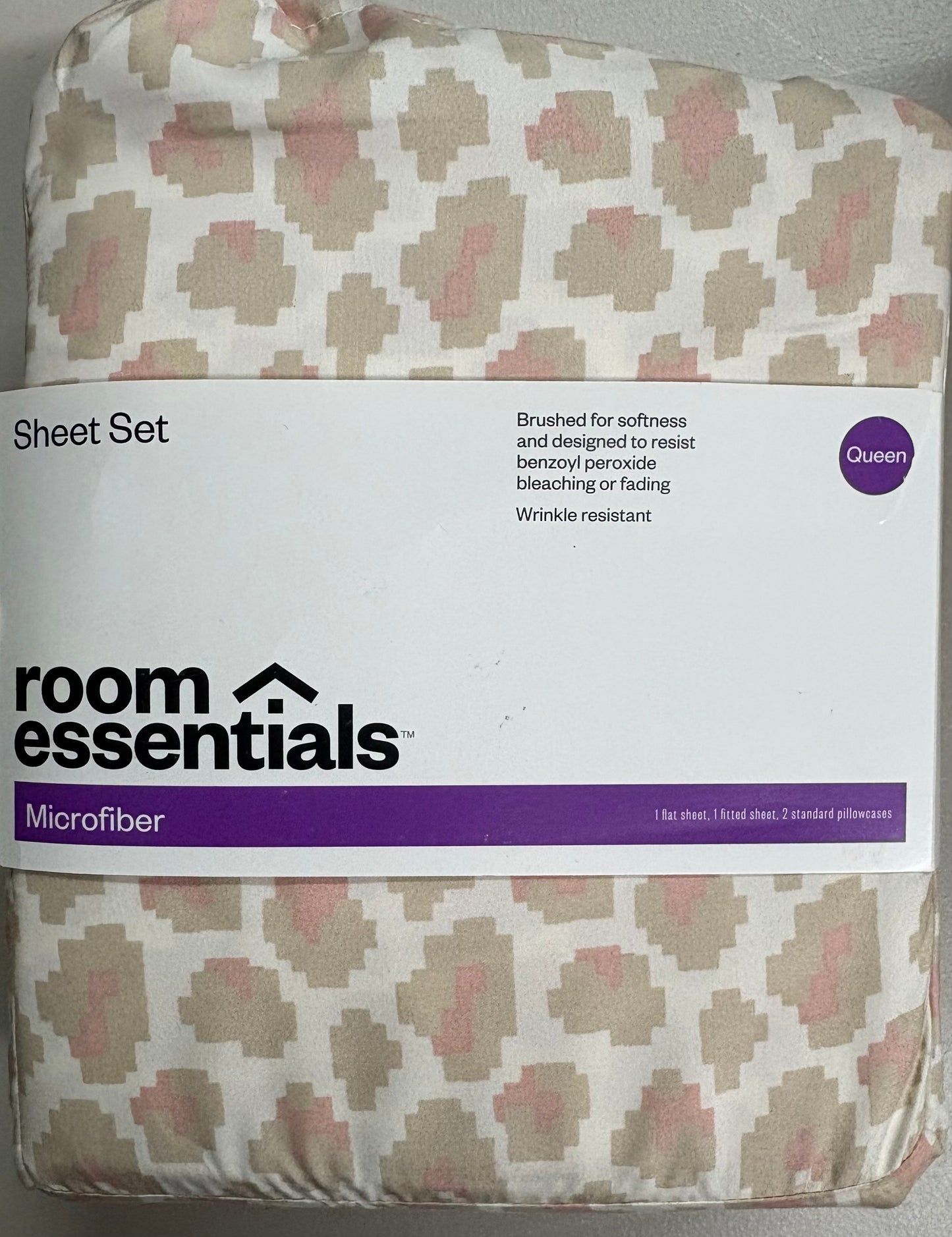 Room Essentials Queen Bedding Bundle, New