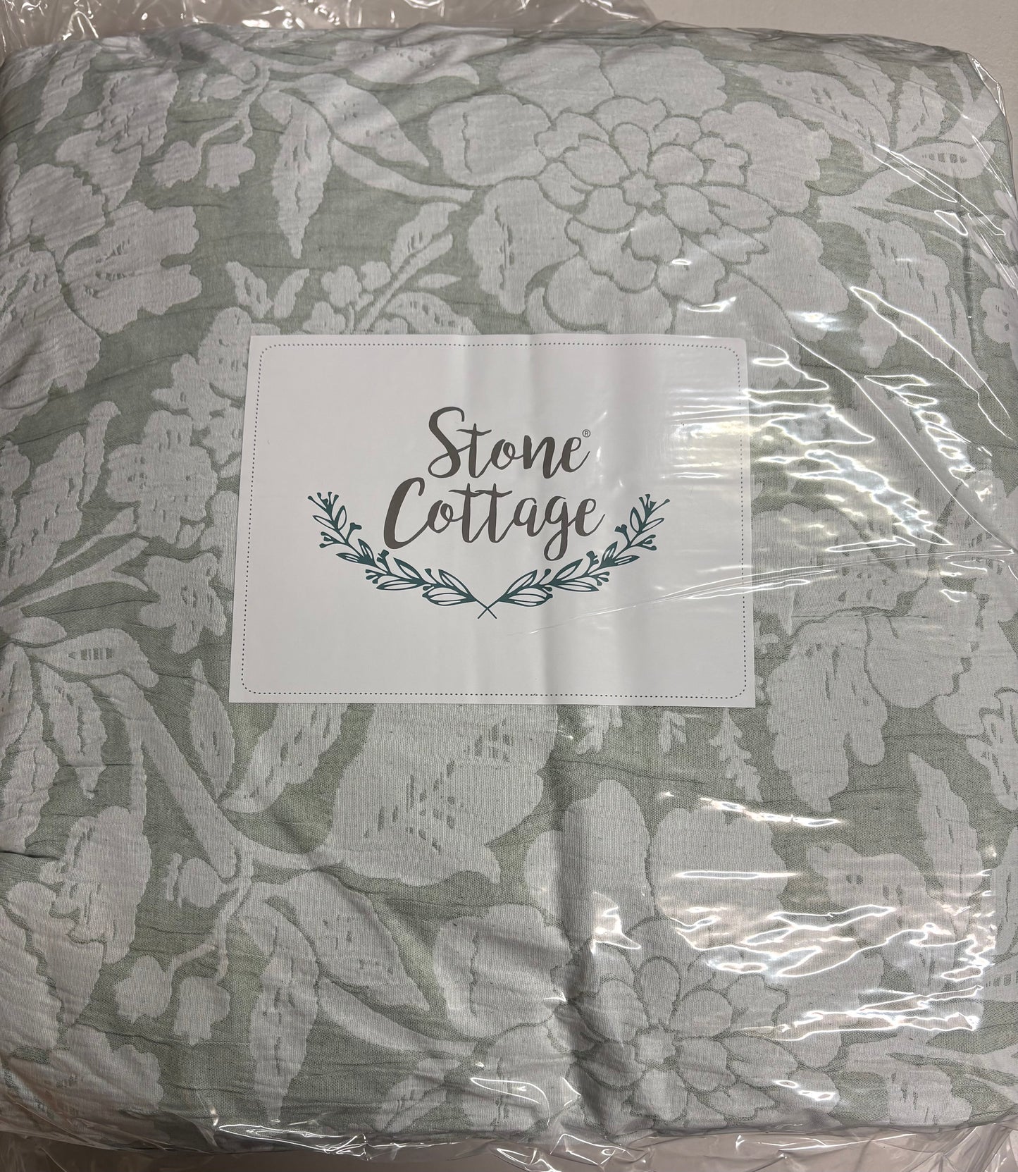 Stone Cottage King Floral Comforter Set, New