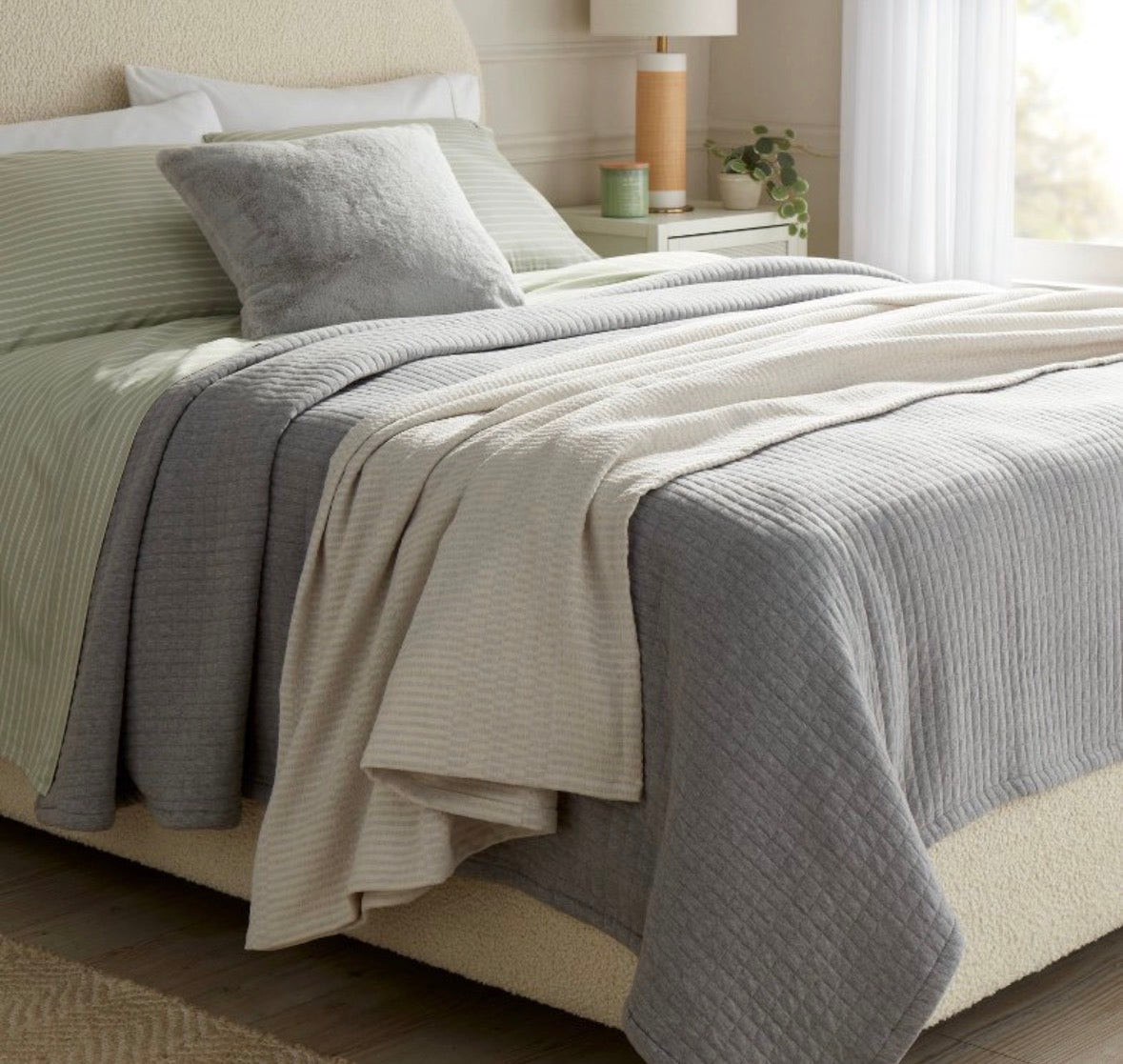 Threshold Full/Queen Chenille Jacquard Bed Blanket, New