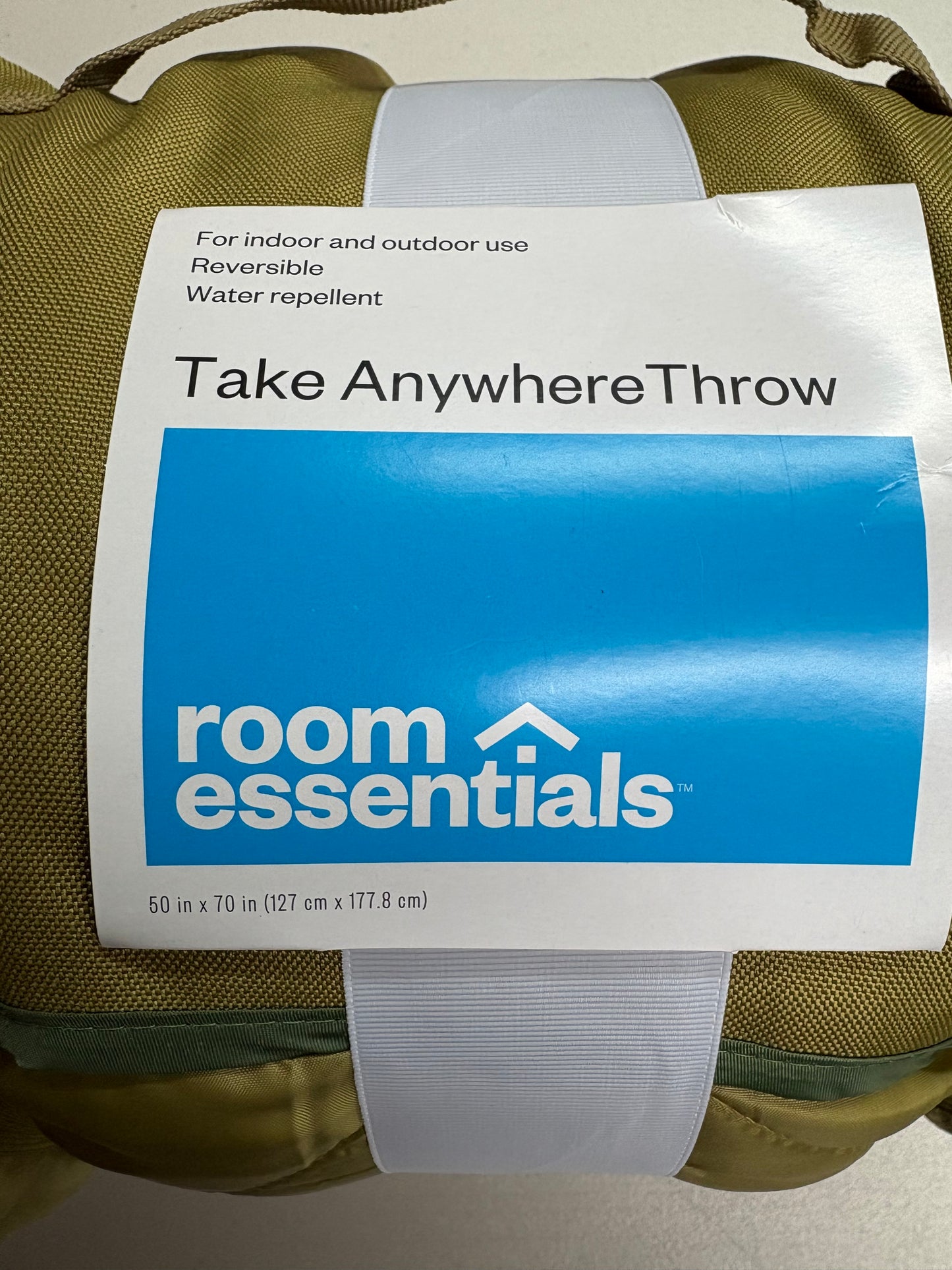 Room Essentials 50”x70” Indoor/Outdoor Throw Blanket, New