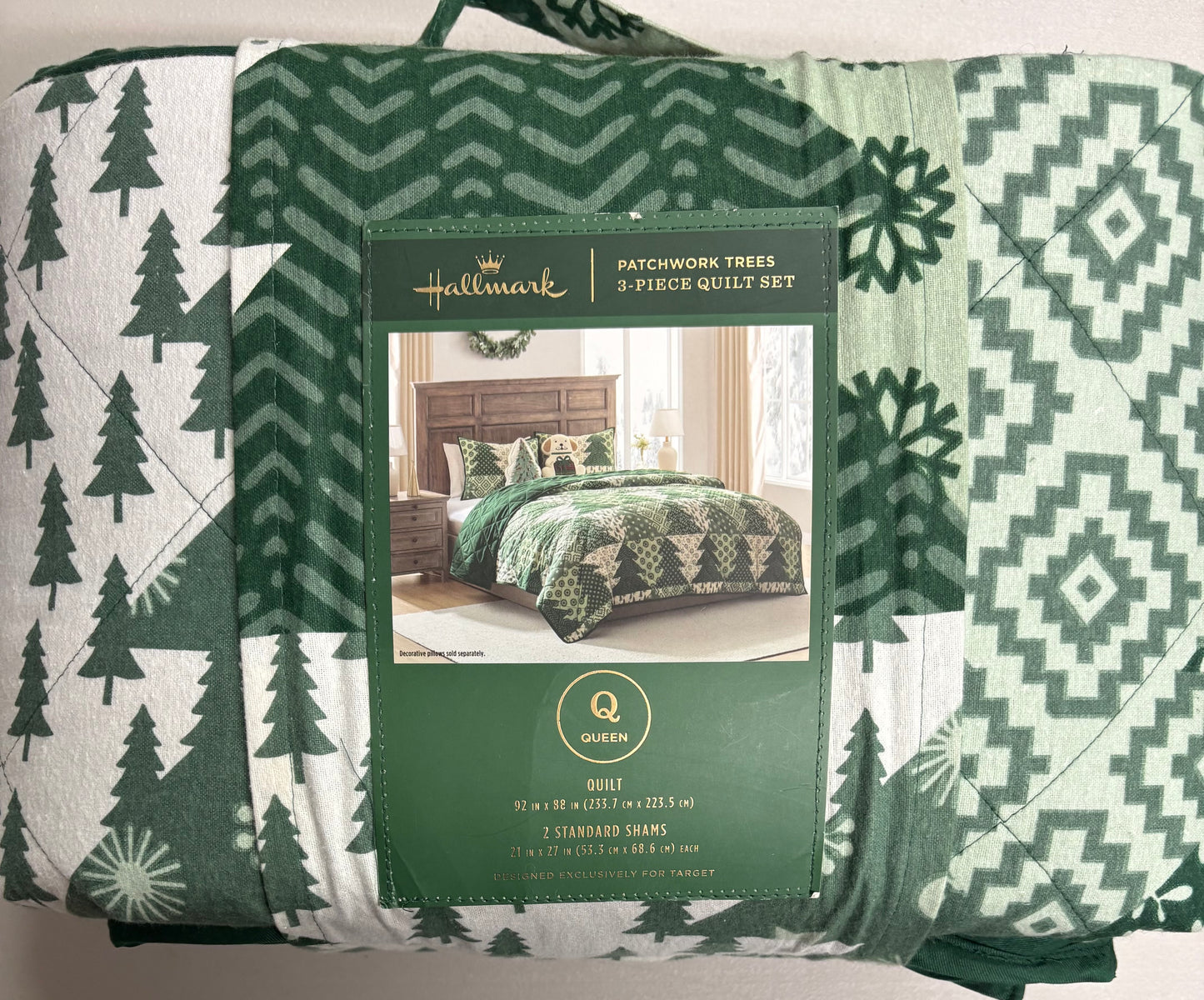 Hallmark Queen 3 pc. Patchwork Quilt Set, New