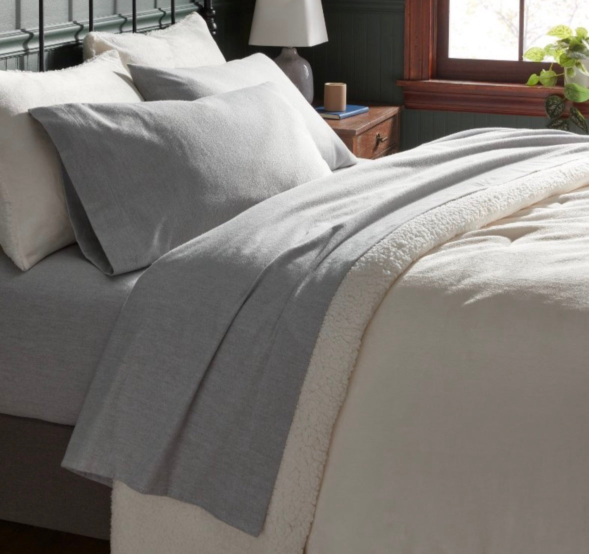 Threshold Queen Ultra Soft Flannel Sheet Set, New
