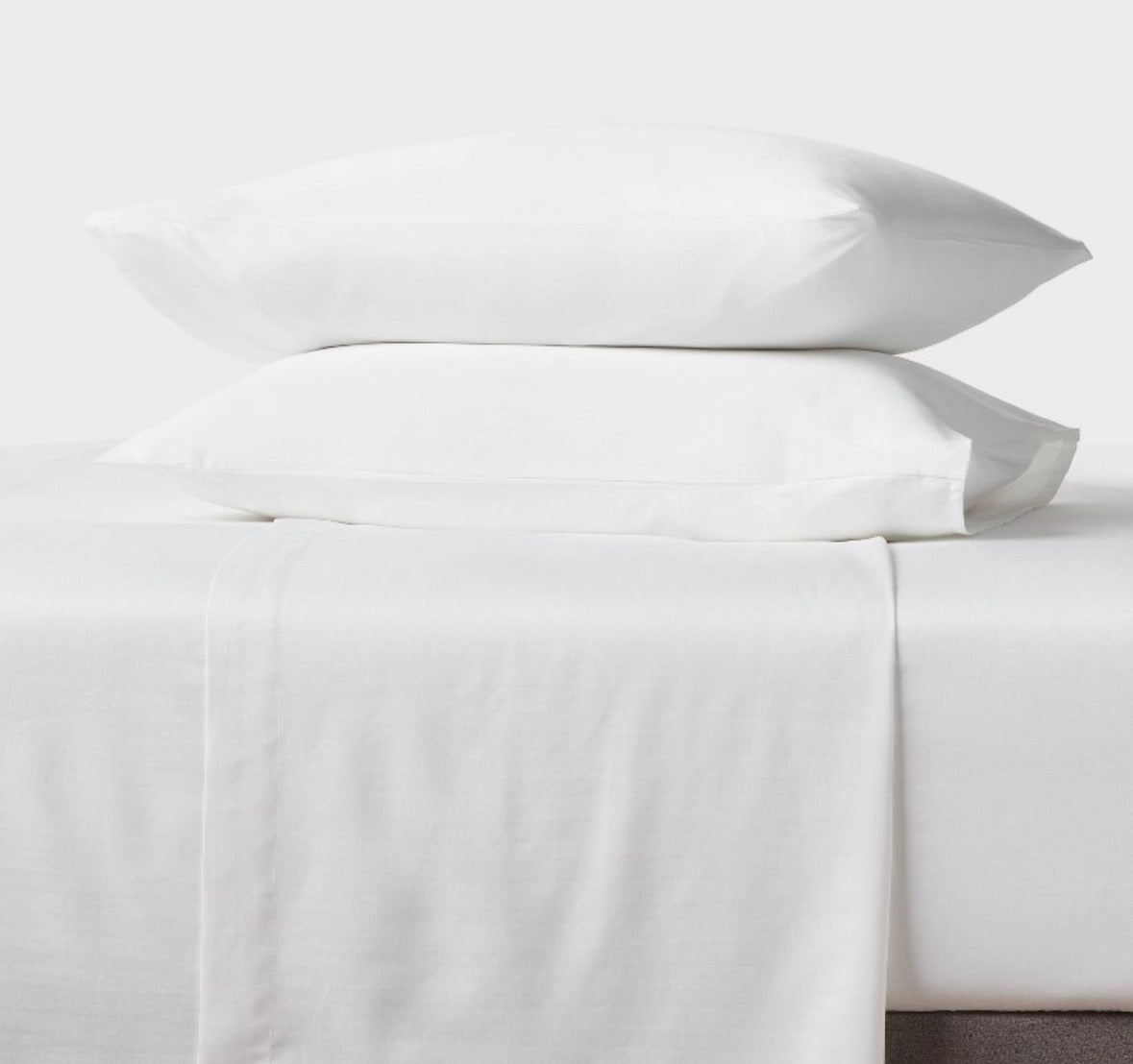 Room Essentials Twin/XL Twin Bedding Bundle, New