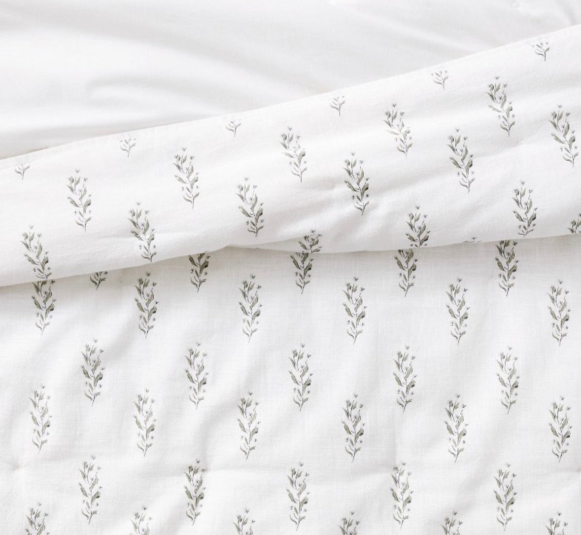 Studio McGee Full/Queen Lofty Floral Wood Block Quilt, New