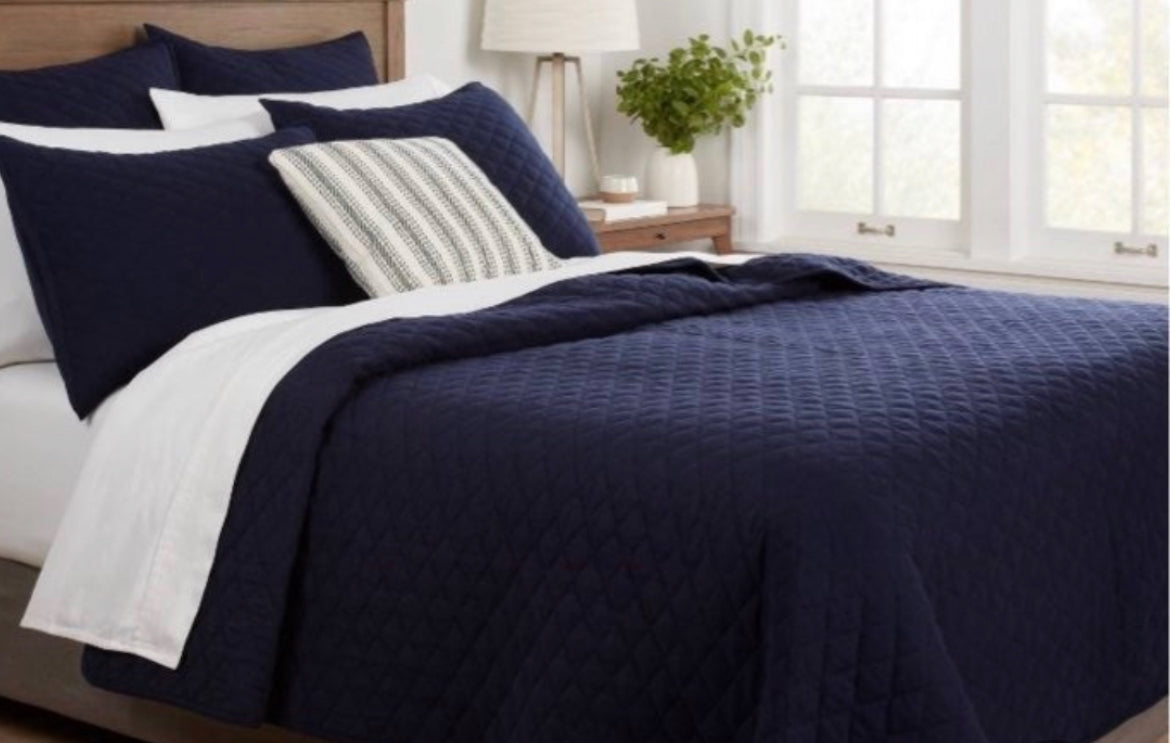 Threshold Twin/XL Twin Diamond Stitch Flannel Quilt, New