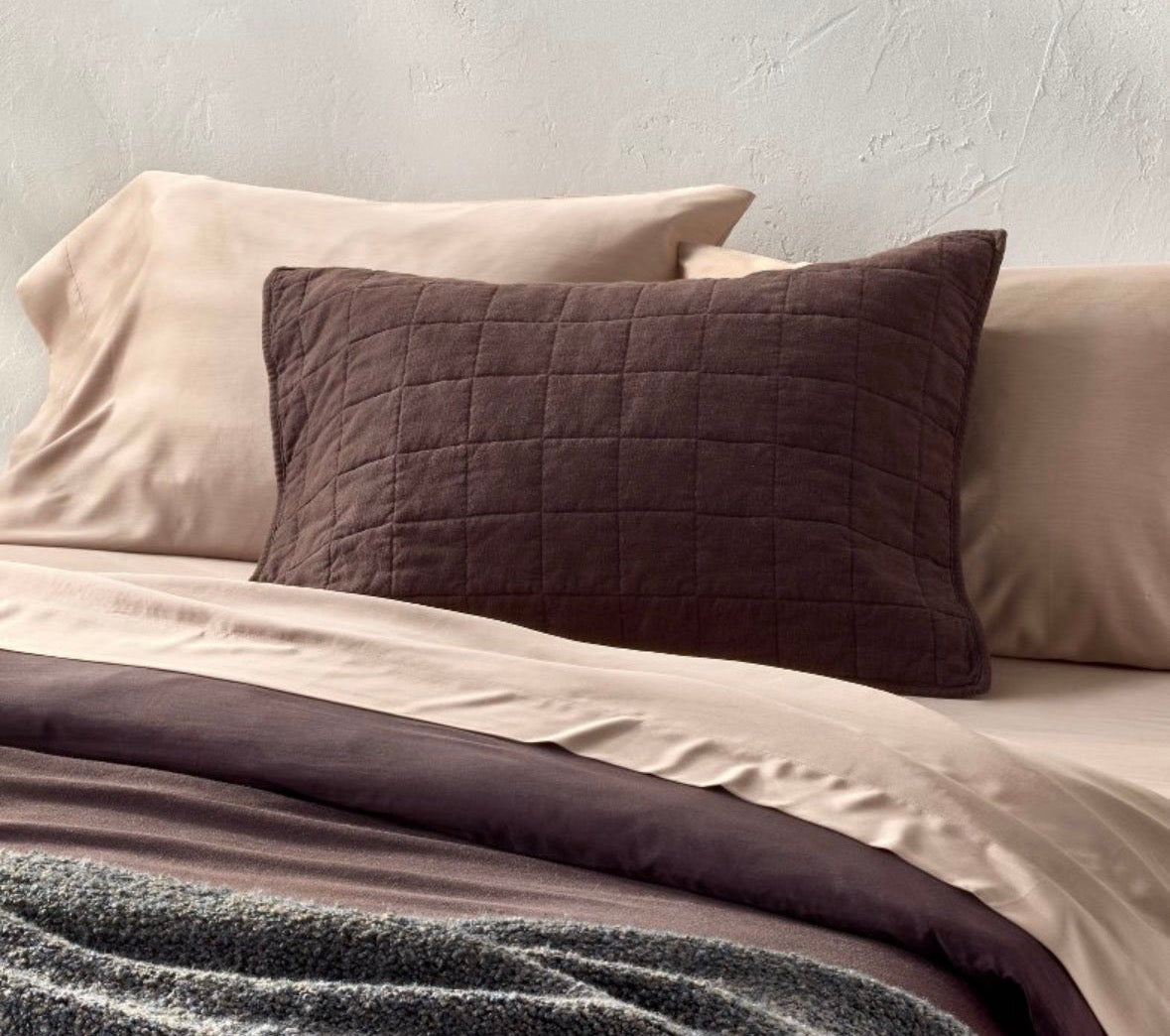 Casaluna Full/Queen Heavyweight Linen Blend Quilt & Shams Bundle, New