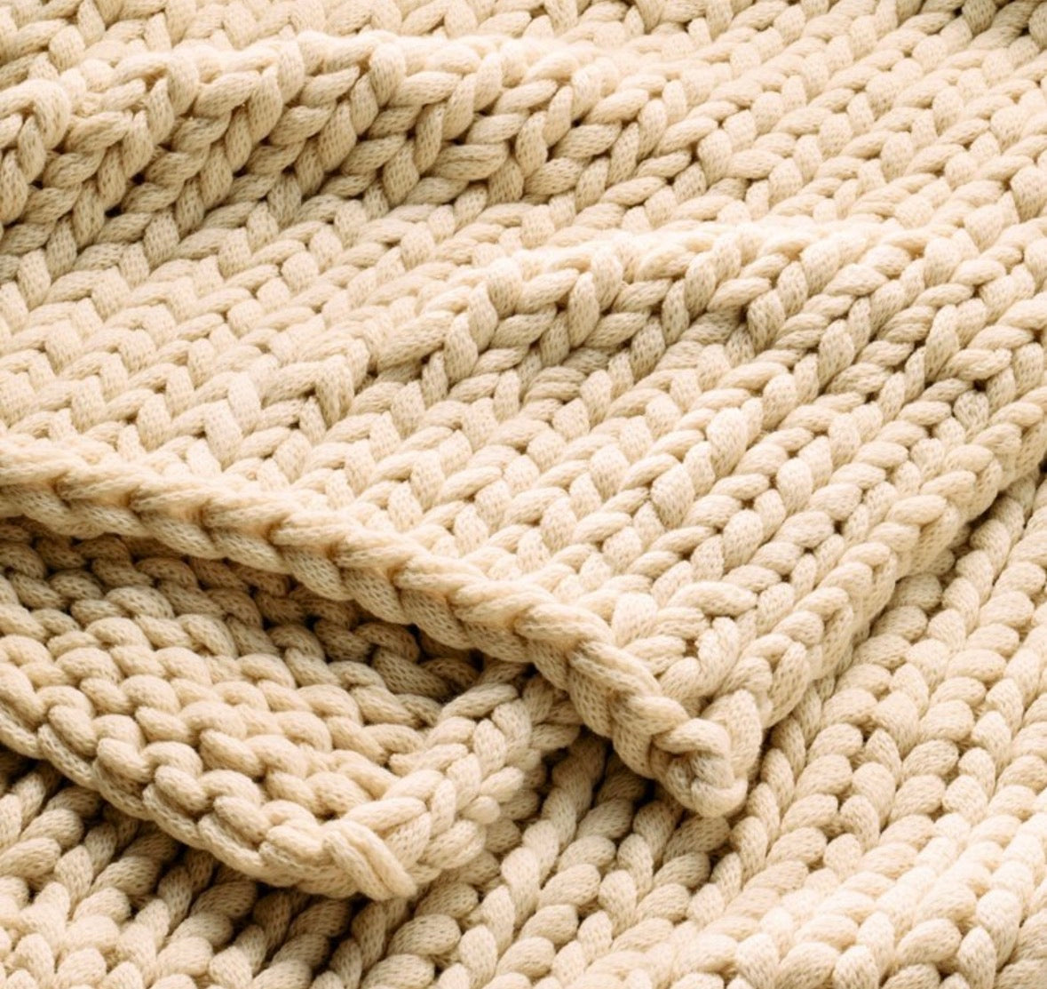 Casaluna 50"x70" Oversized hand Knit Throw Blanket, New