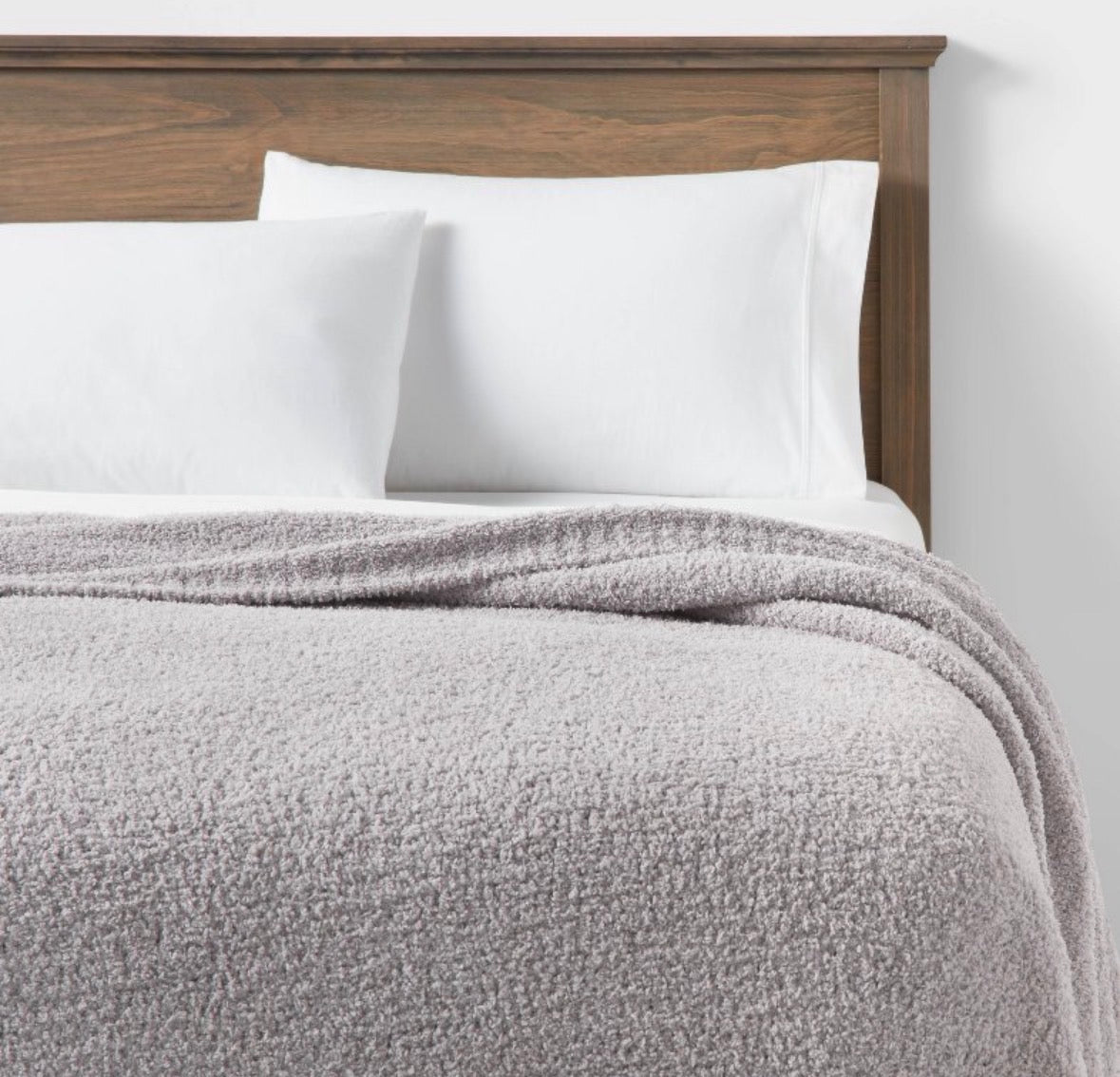 Threshold Full/Queen Cozy Chenille Bed Blanket, New