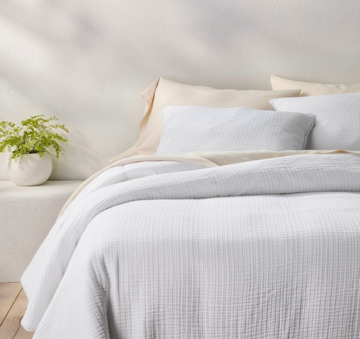 Casaluna King/Cal King Textured Chambray Comforter & Pillowcase Sets Bundle, New