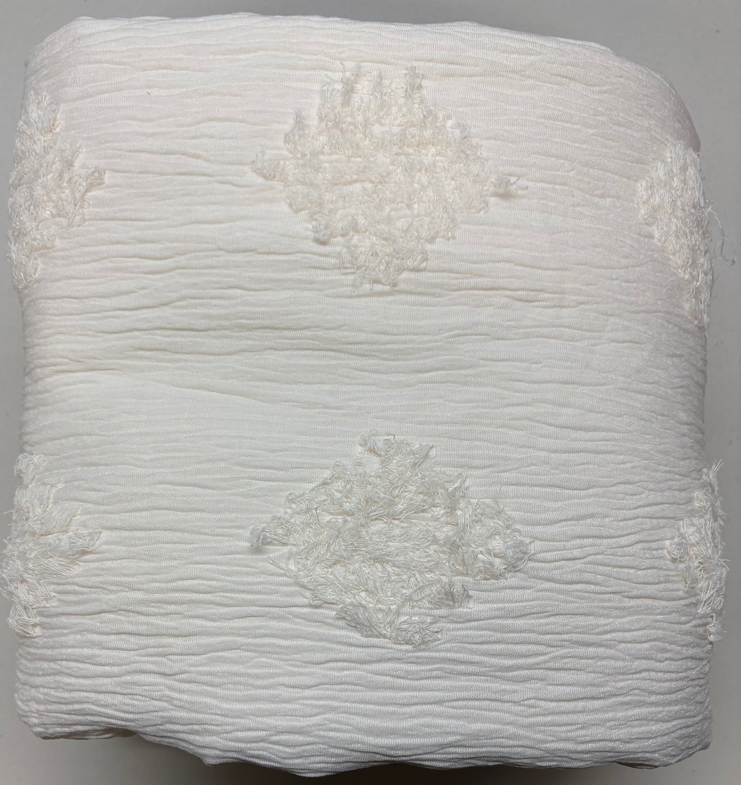 Threshold King Tufted Diamond Crinkle Duvet Set, New