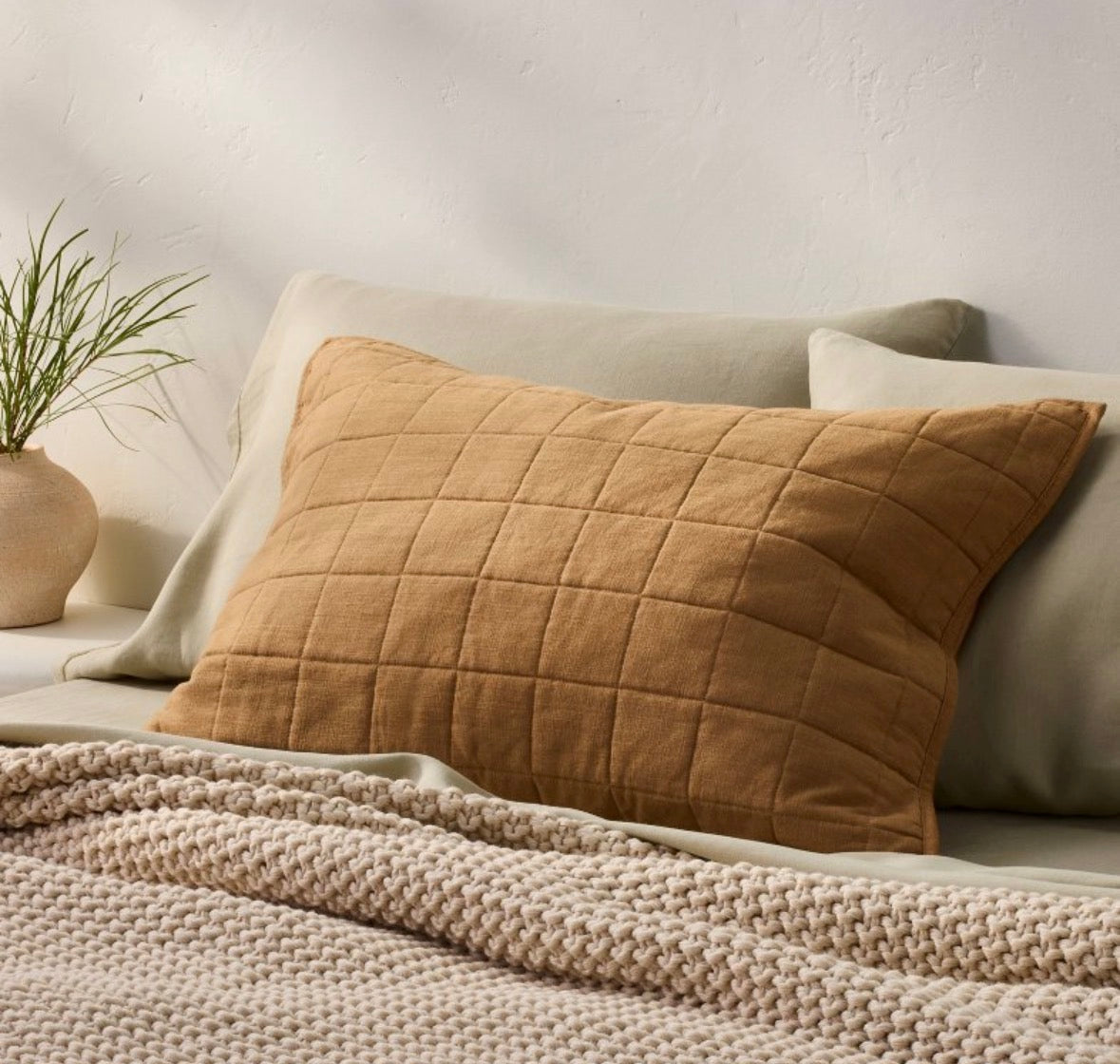 Casaluna Full/Queen Heavyweight Linen Blend Quilt & Shams Bundle, New