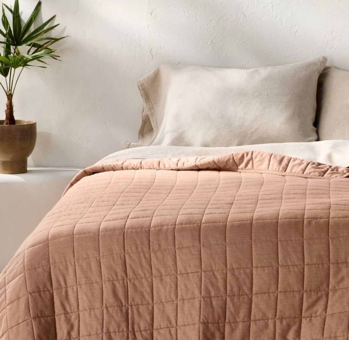 Casaluna King Heavyweight Linen Blend Quilt, New