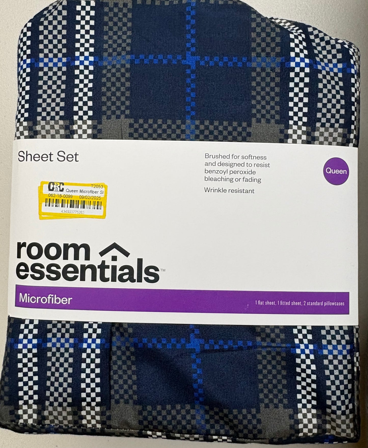 Room Essentials Queen Bedding Bundle, New