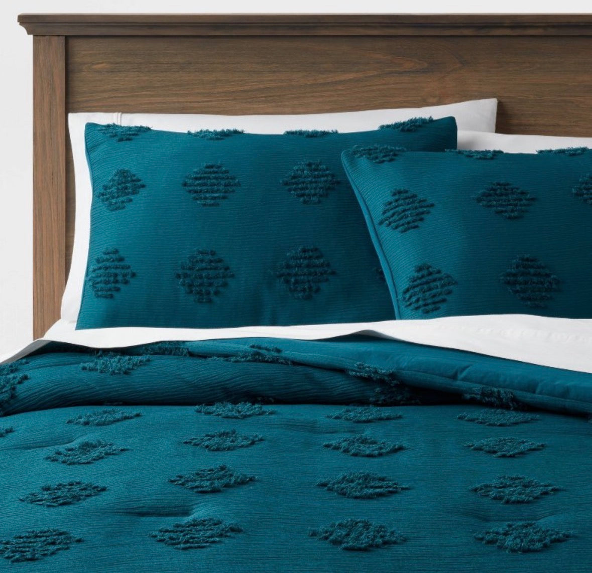 Threshold King Tufted Diamond Crinkle Comforter Set, New