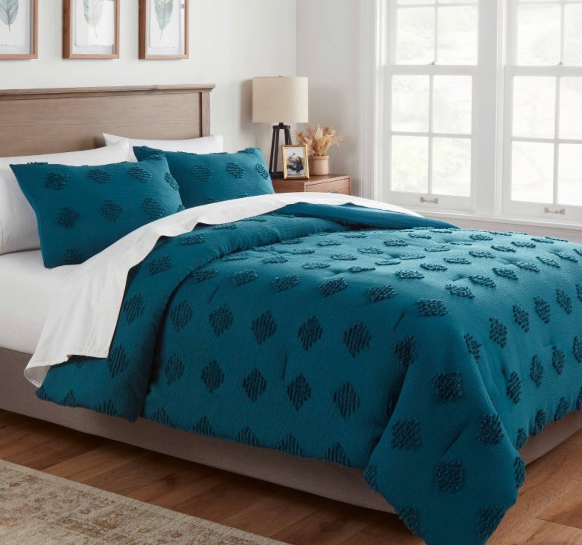 Threshold King Tufted Diamond Crinkle Comforter Set, New